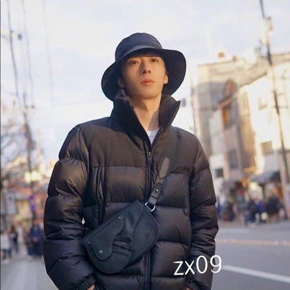 Moncler downjacket - Picture 10 of 10